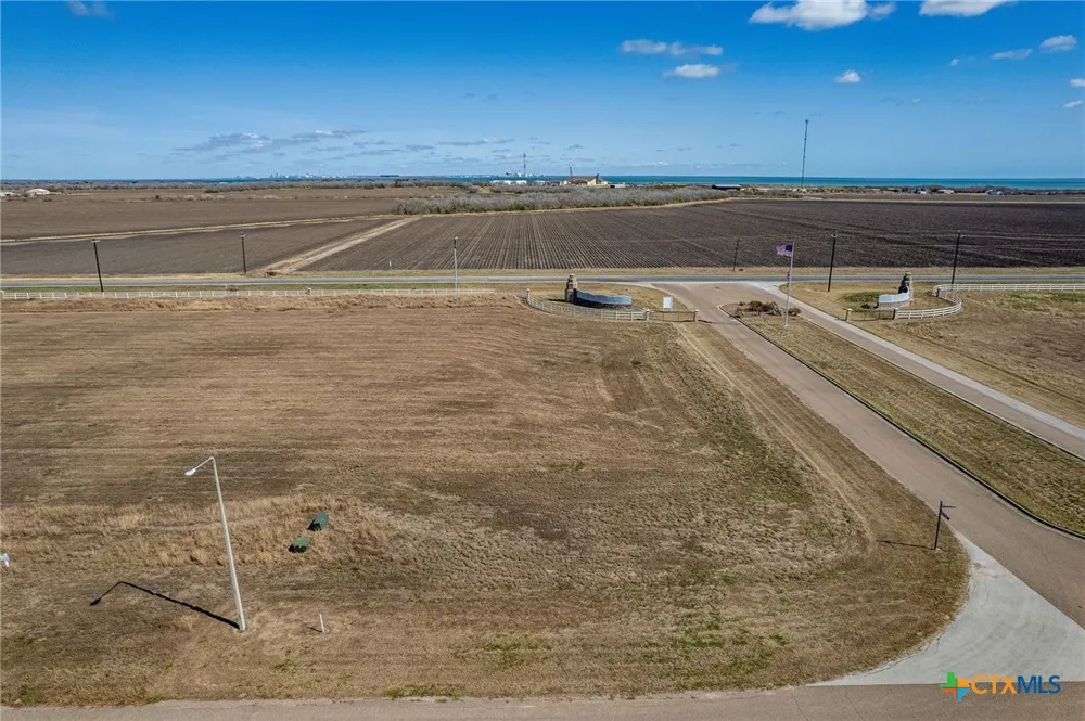 54 Redfish Retreat Drive Port Lavaca, TX 77979