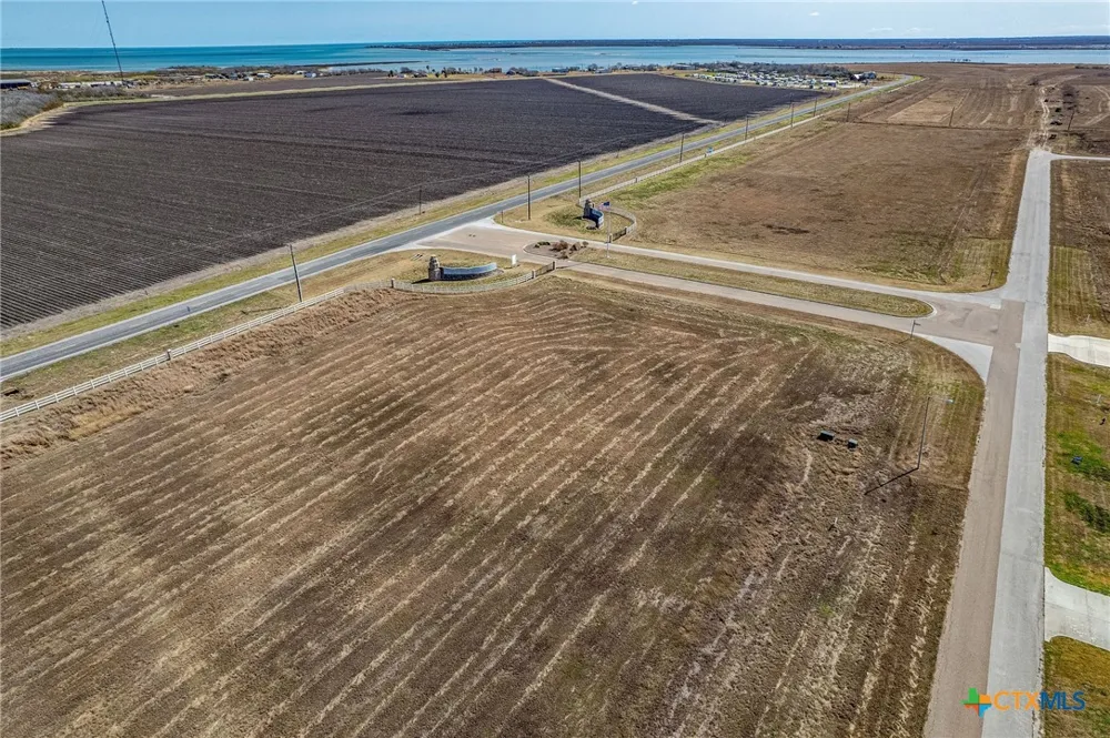 54 Redfish Retreat Drive Port Lavaca, TX 77979
