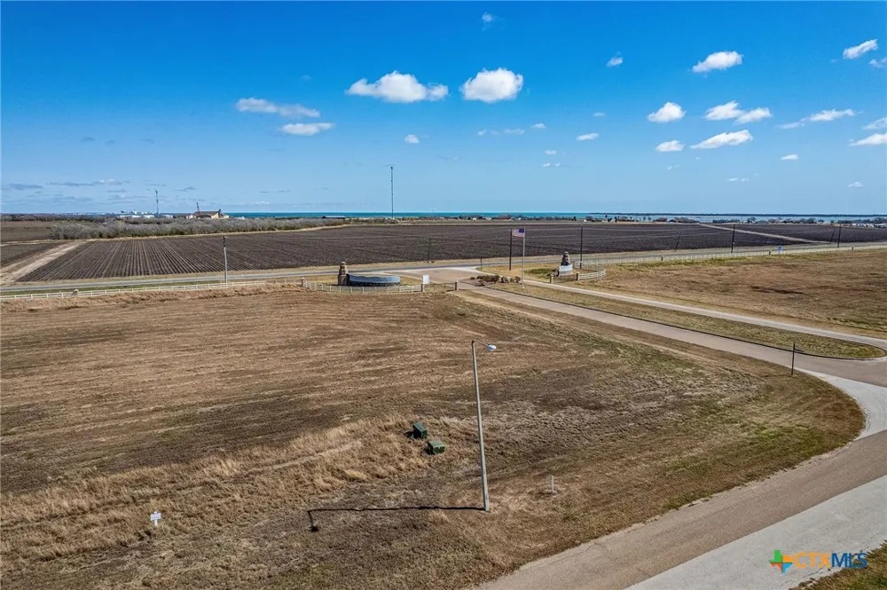 54 Redfish Retreat Drive Port Lavaca, TX 77979