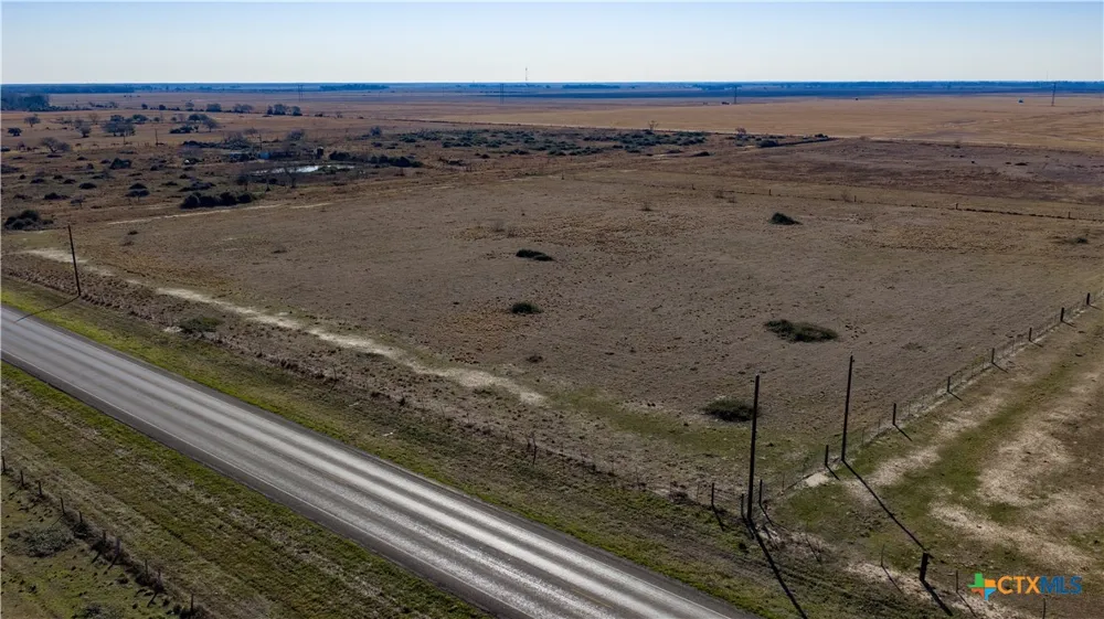 11795 Fm-3131 Lolita, TX 77971