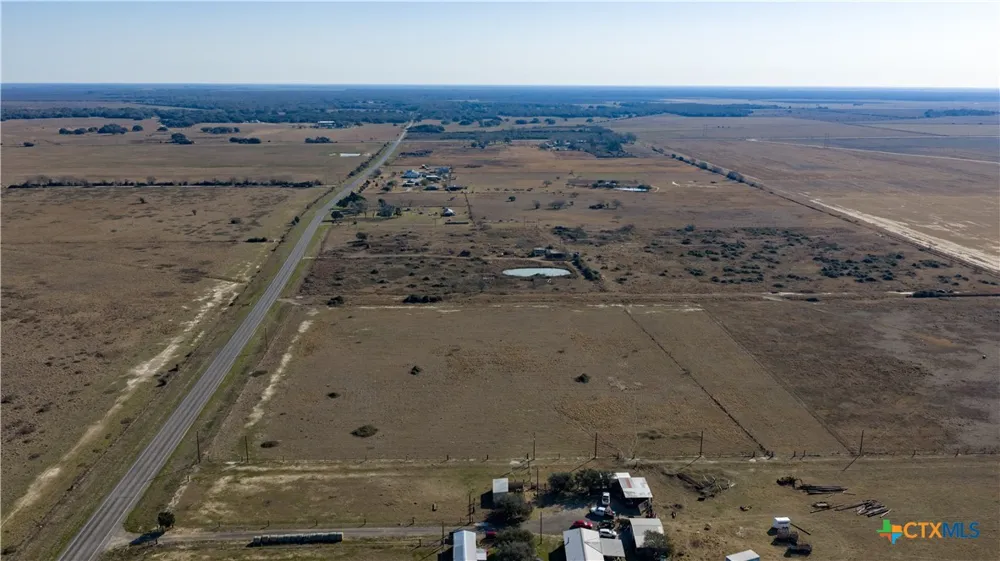 11795 Fm-3131 Lolita, TX 77971