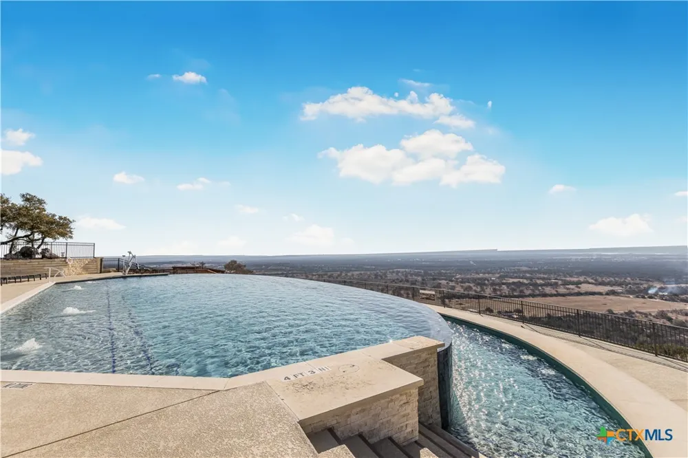 48 Inksview Lane Kingsland, TX 78639