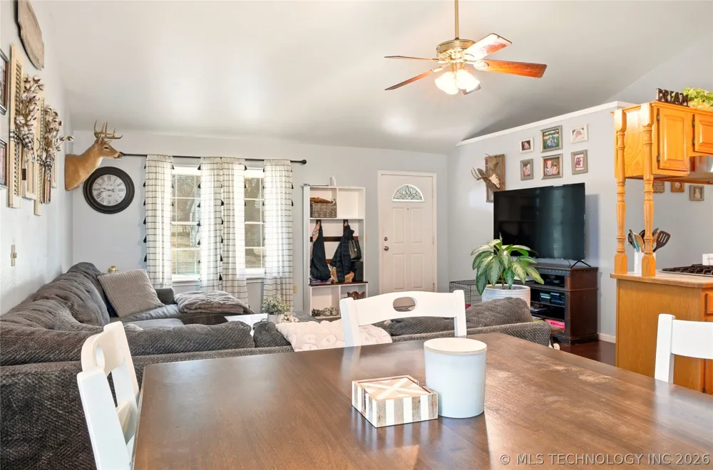 1627 S Locust Avenue Westville, OK 74965