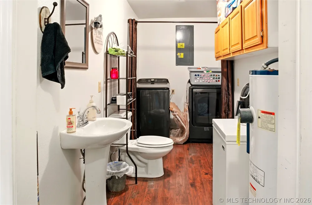 1627 S Locust Avenue Westville, OK 74965