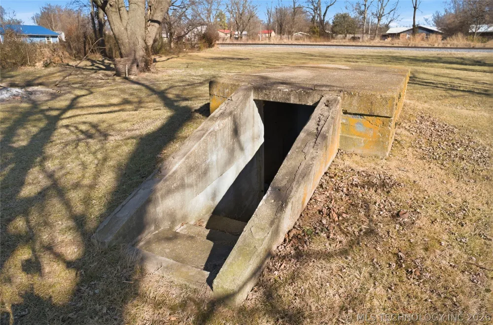 1627 S Locust Avenue Westville, OK 74965