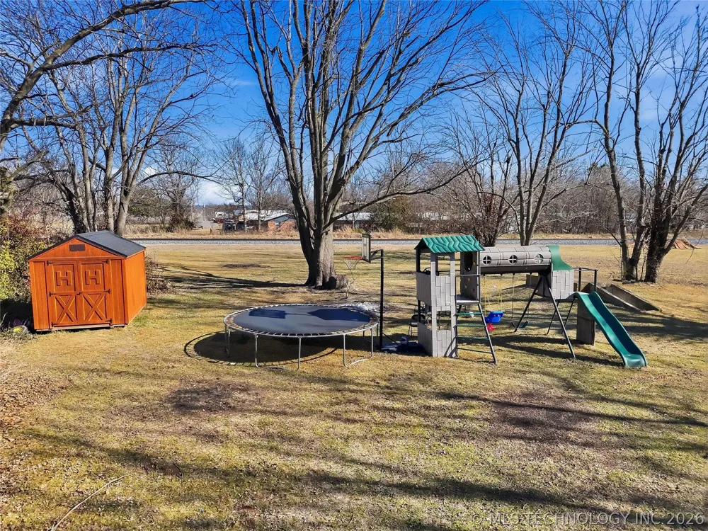 1627 S Locust Avenue Westville, OK 74965
