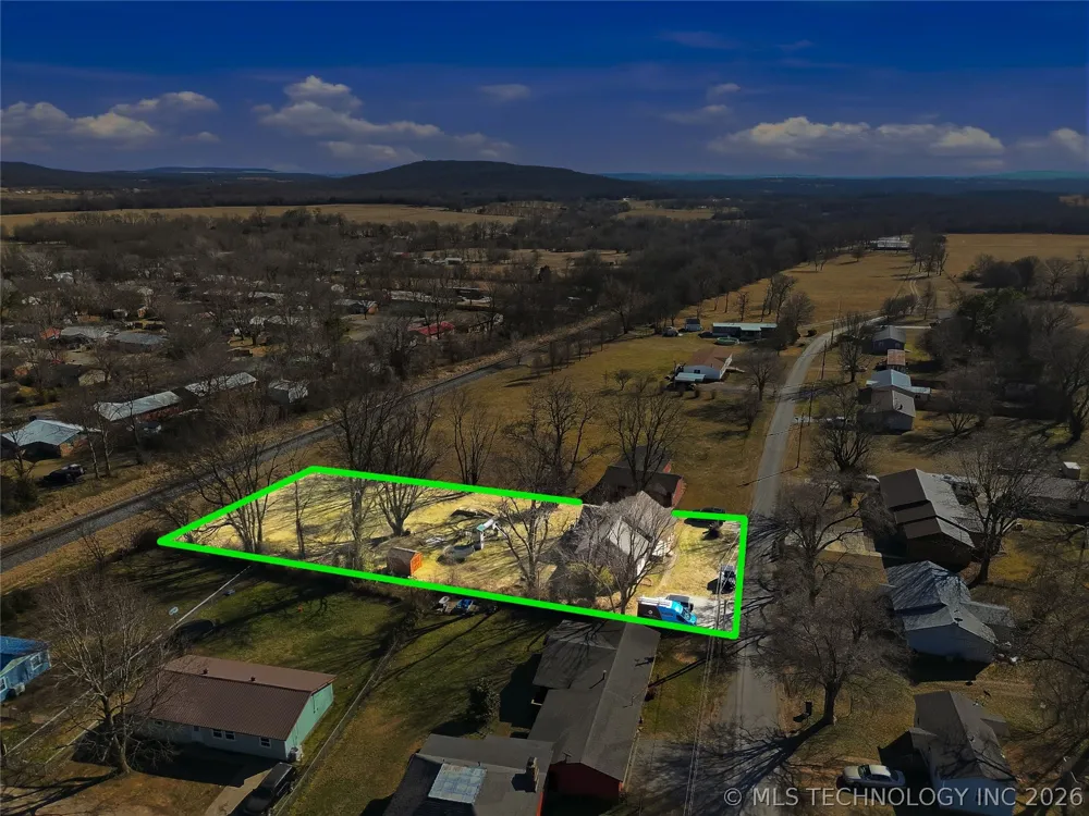 1627 S Locust Avenue Westville, OK 74965