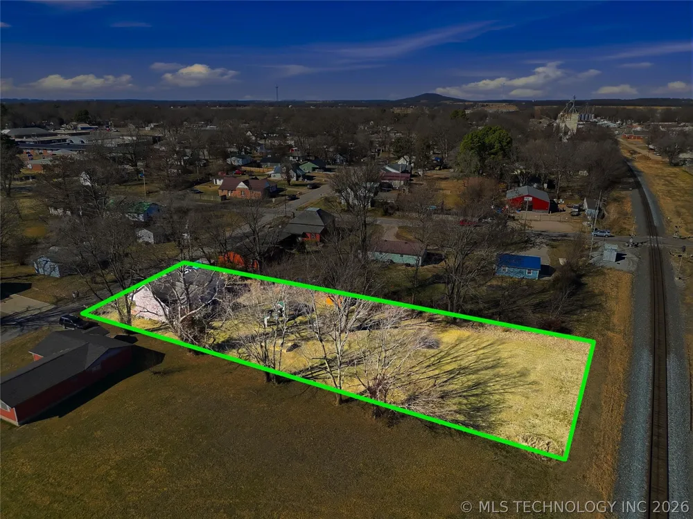 1627 S Locust Avenue Westville, OK 74965