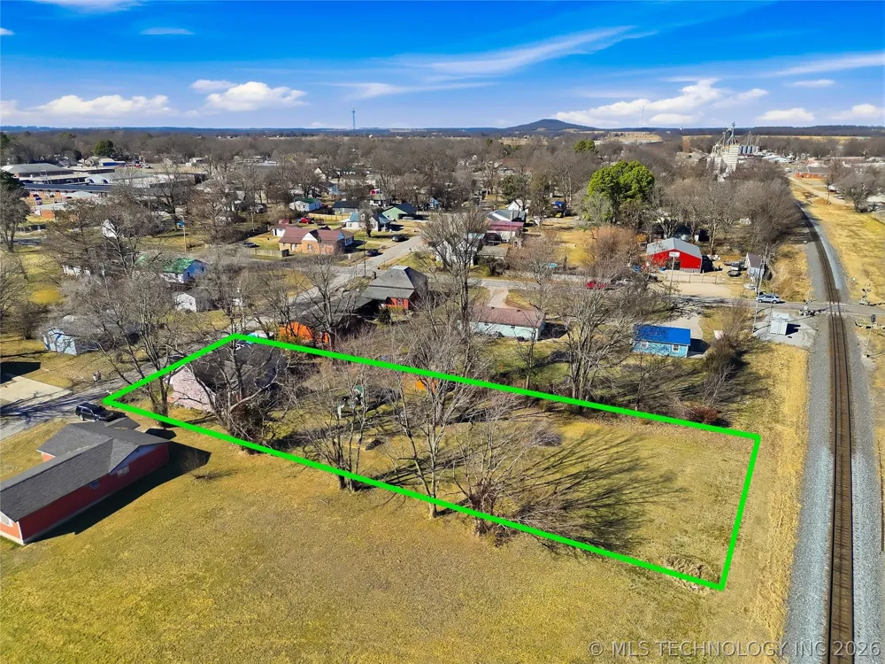 1627 S Locust Avenue Westville, OK 74965