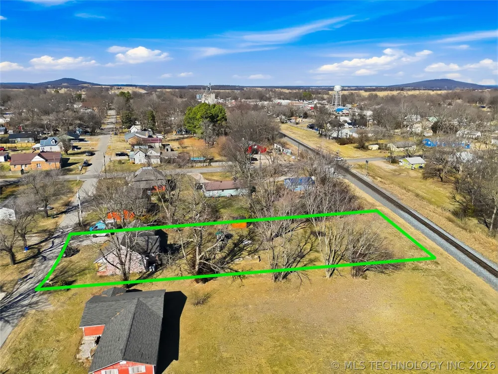 1627 S Locust Avenue Westville, OK 74965