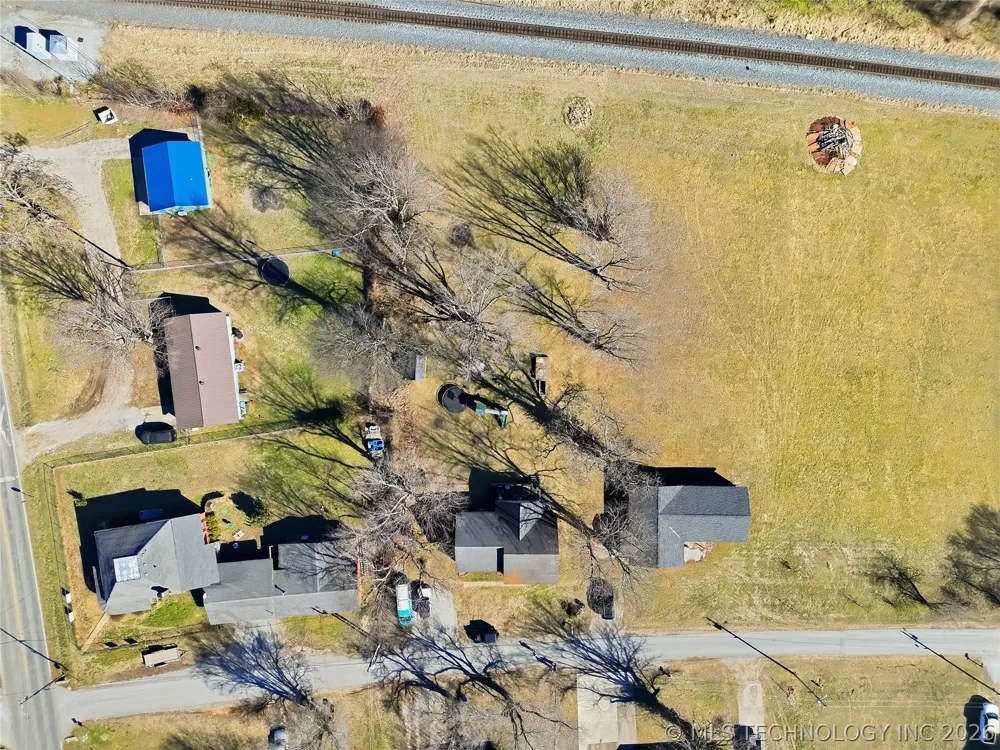 1627 S Locust Avenue Westville, OK 74965