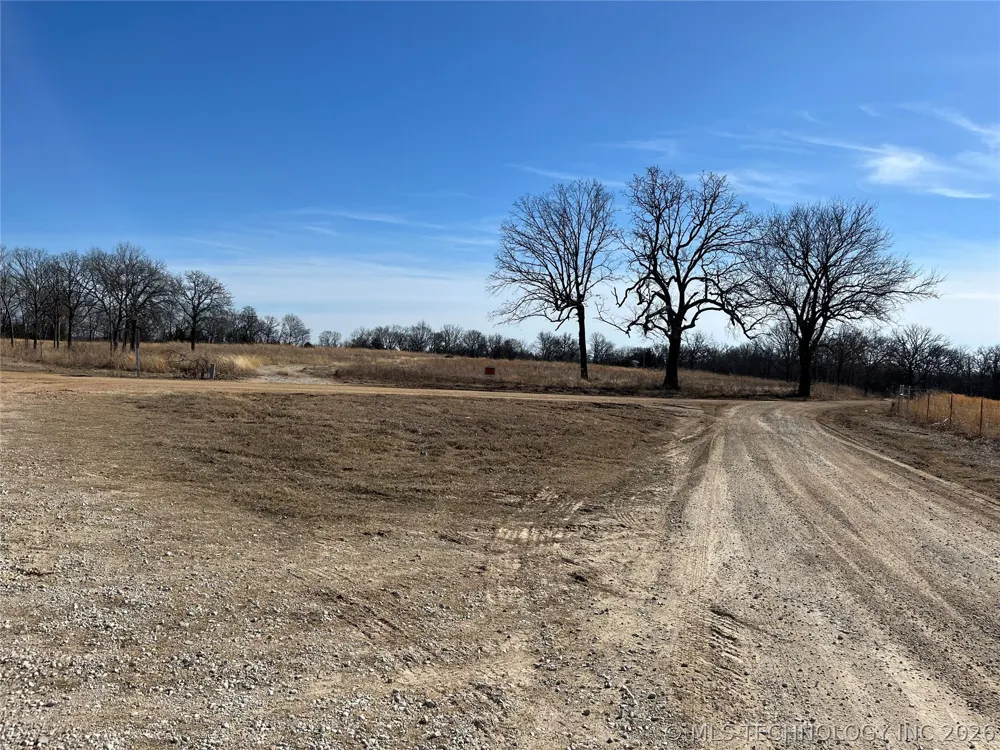 9226 County Road 3647 Francis, OK 74825