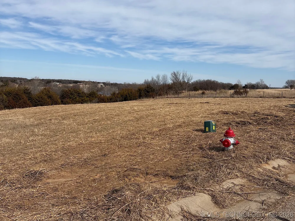 E Country Club Drive Cushing, OK 74023