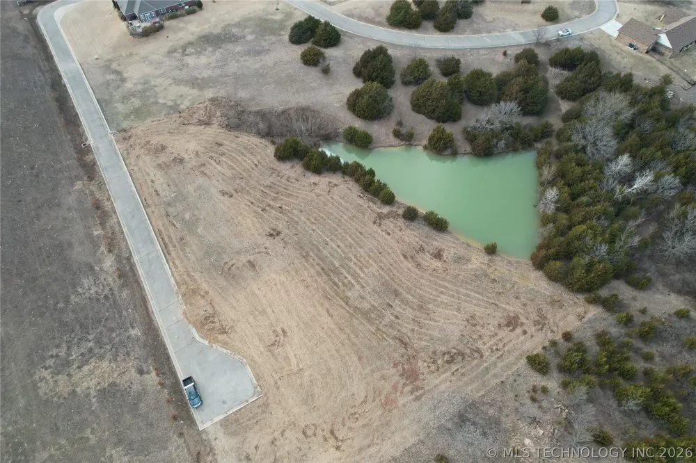 E Country Club Drive Cushing, OK 74023