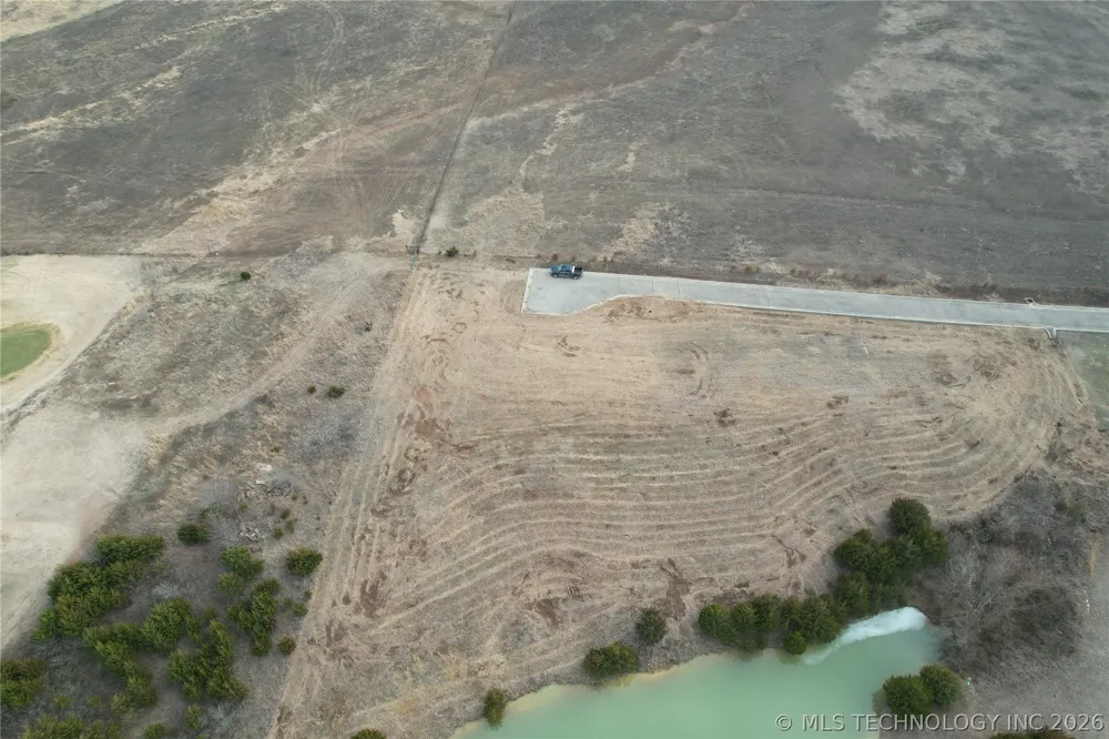 E Country Club Drive Cushing, OK 74023