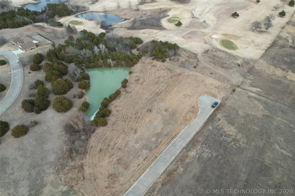 E Country Club Drive Cushing, OK 74023