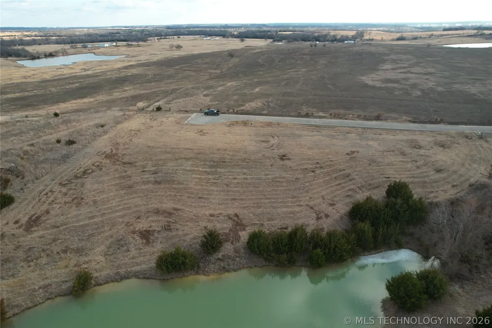 E Country Club Drive Cushing, OK 74023
