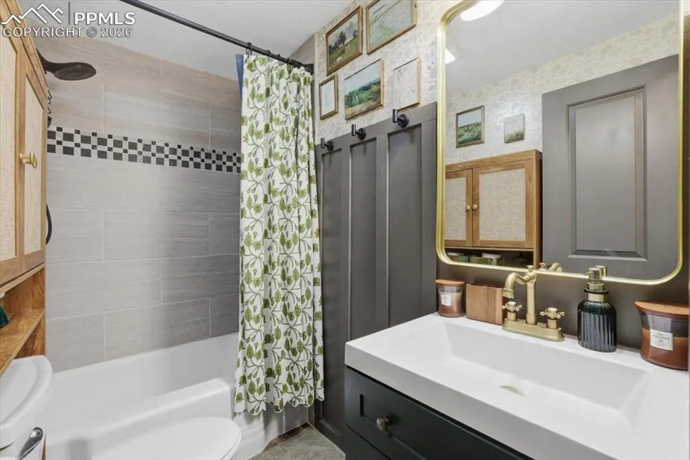 2214 E Orman Avenue Pueblo, CO 81004