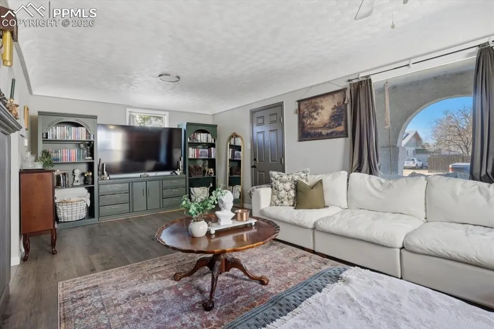2214 E Orman Avenue Pueblo, CO 81004