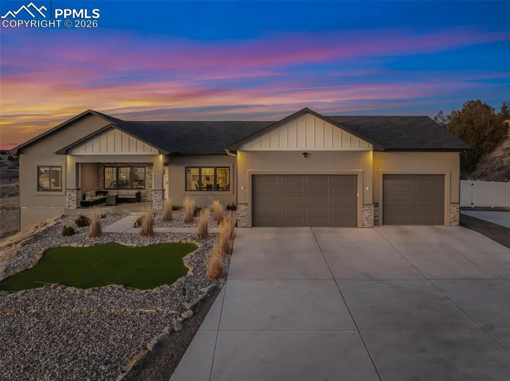 113 W Alexis Drive Pueblo West, CO 81007