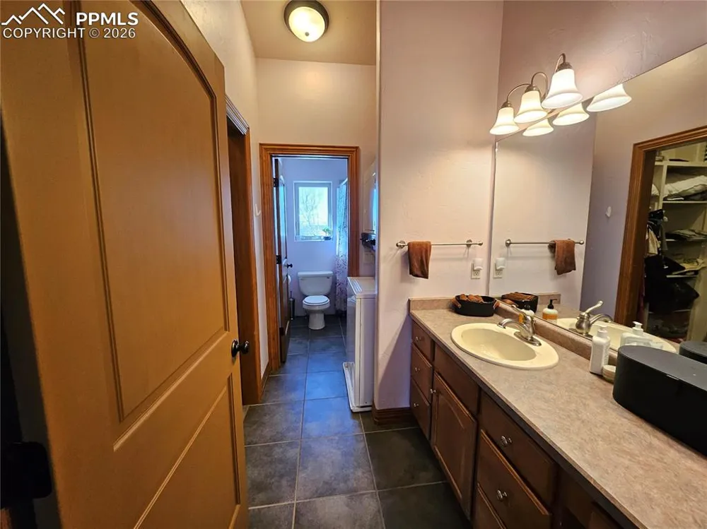 1471 County Road 51 Divide, CO 80814