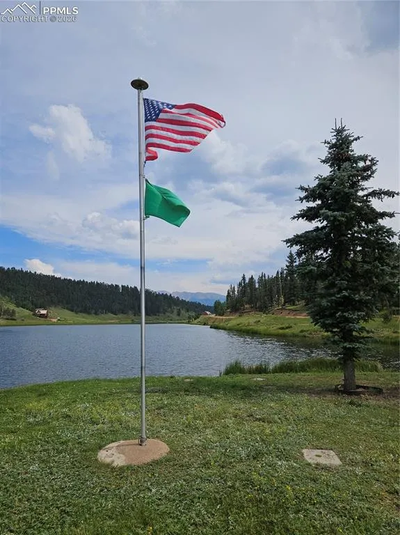 702 Lake Drive Divide, CO 80814