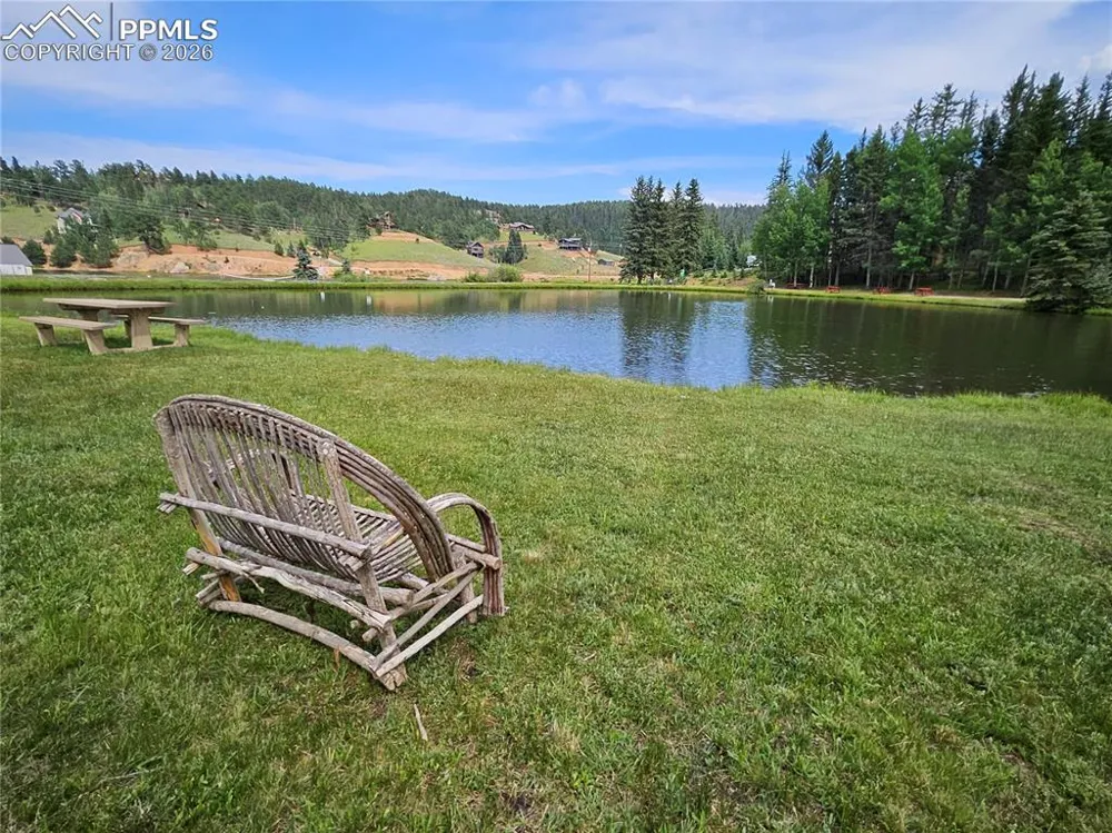 702 Lake Drive Divide, CO 80814