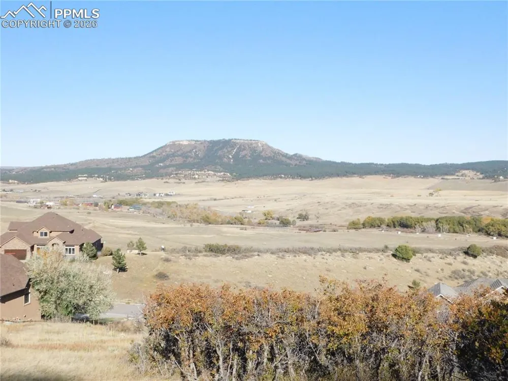 5498 Country Club Drive Larkspur, CO 80118