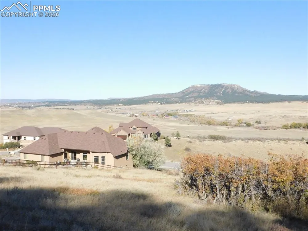 5498 Country Club Drive Larkspur, CO 80118