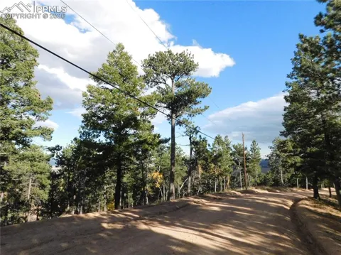 13910 Boulder Lane