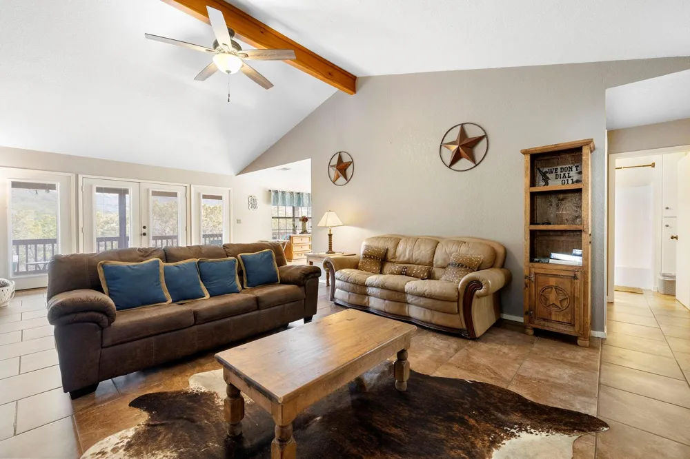 117 Cedar Ridge Road Concan, TX 78801