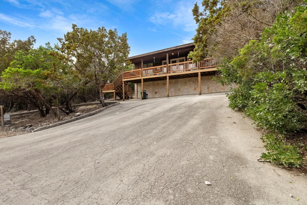 117 Cedar Ridge Road Concan, TX 78801