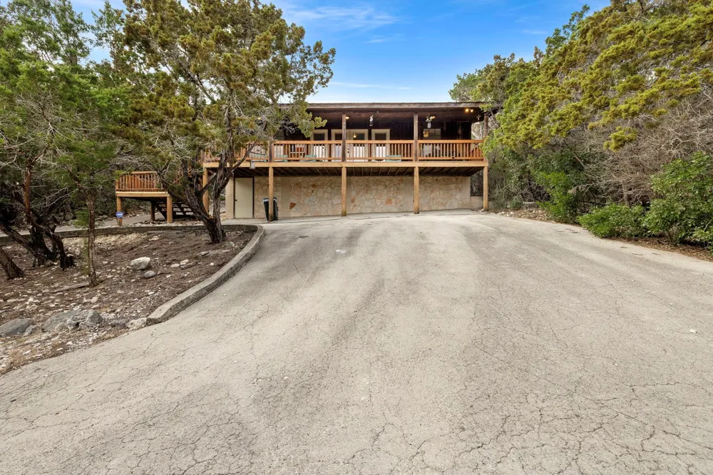 117 Cedar Ridge Road Concan, TX 78801