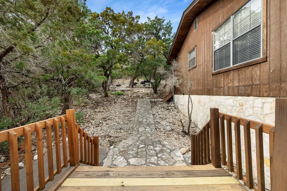 117 Cedar Ridge Road Concan, TX 78801