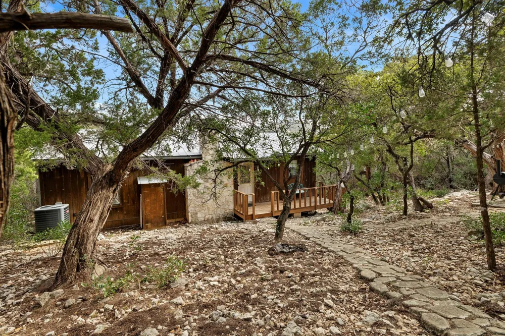 117 Cedar Ridge Road Concan, TX 78801
