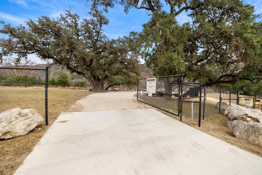 117 Cedar Ridge Road Concan, TX 78801