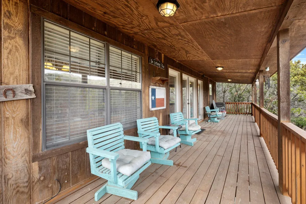 117 Cedar Ridge Road Concan, TX 78801