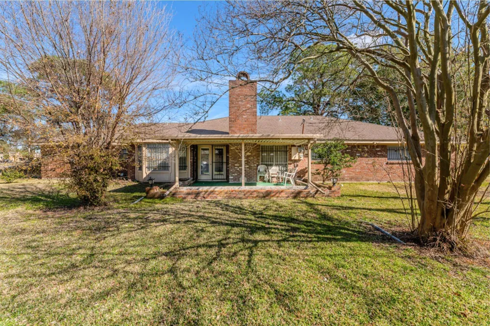 3649 Memorial Boulevard Port Arthur, TX 77640