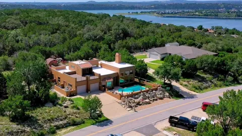 3211 Constitution Drive