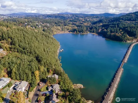 417 Arbutus Place