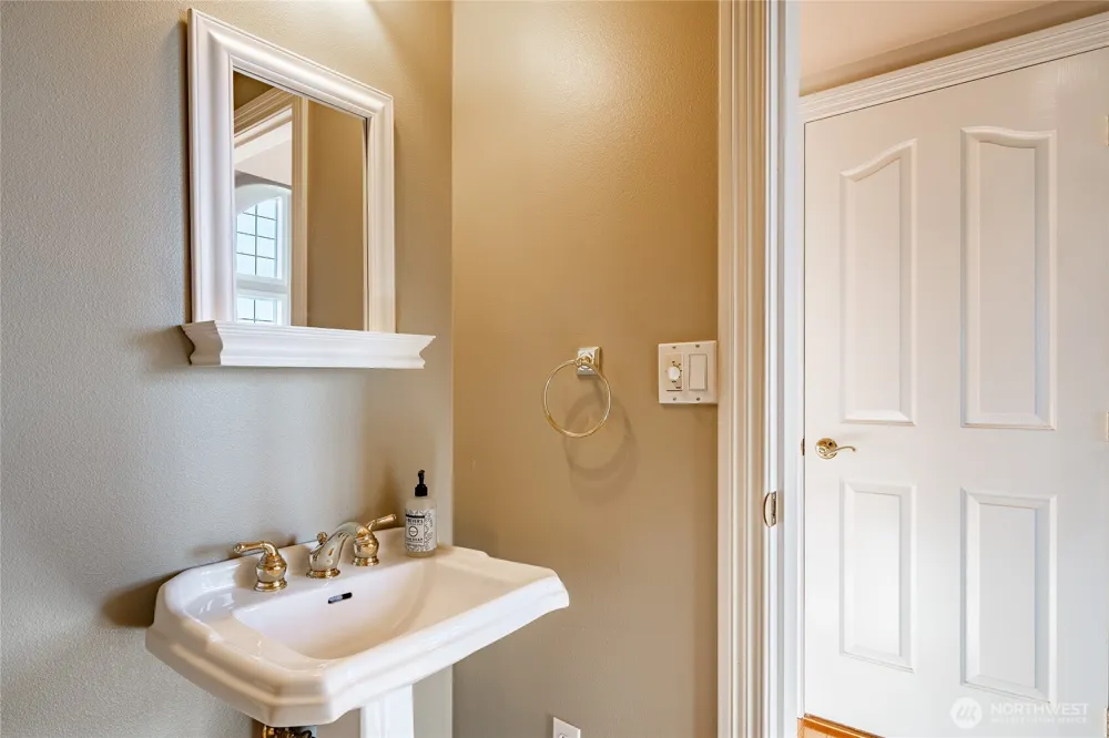 600 Sunrise Drive Lynden, WA 98264