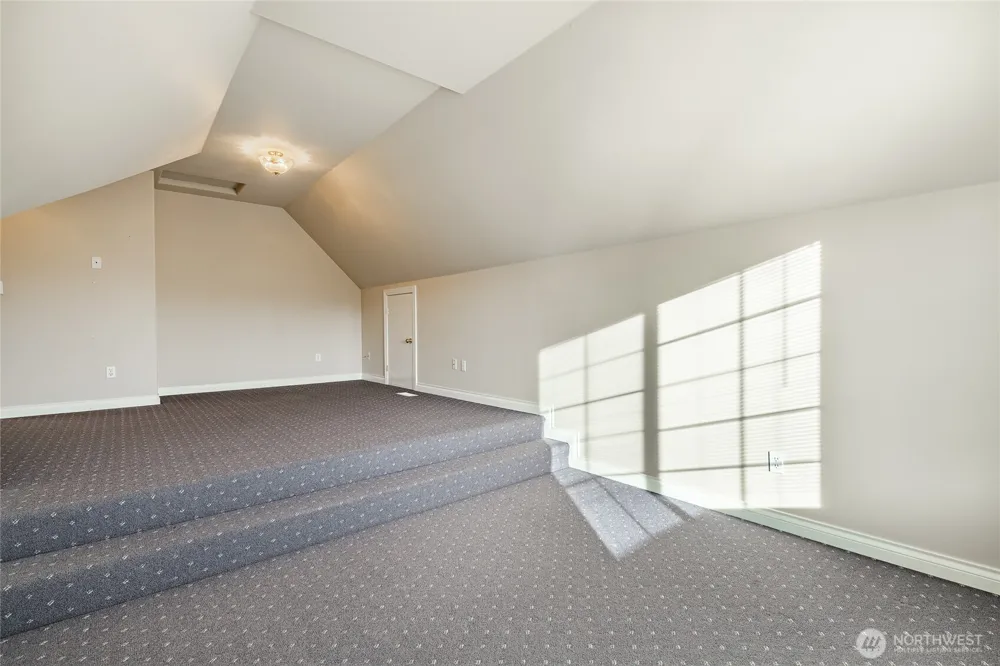 600 Sunrise Drive Lynden, WA 98264