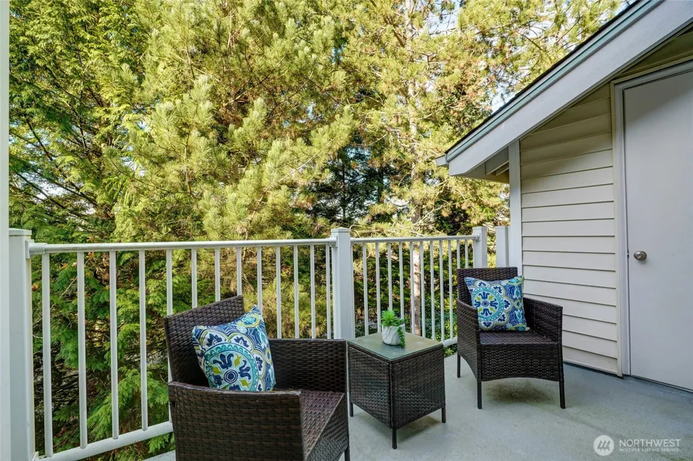 1628 118th Avenue SE #F316 Bellevue, WA 98005