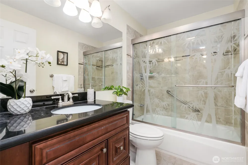 1628 118th Avenue SE #F316 Bellevue, WA 98005