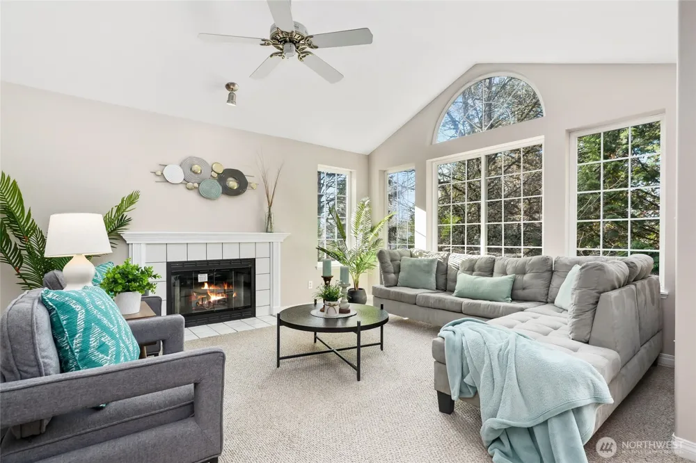 1628 118th Avenue SE #F316 Bellevue, WA 98005