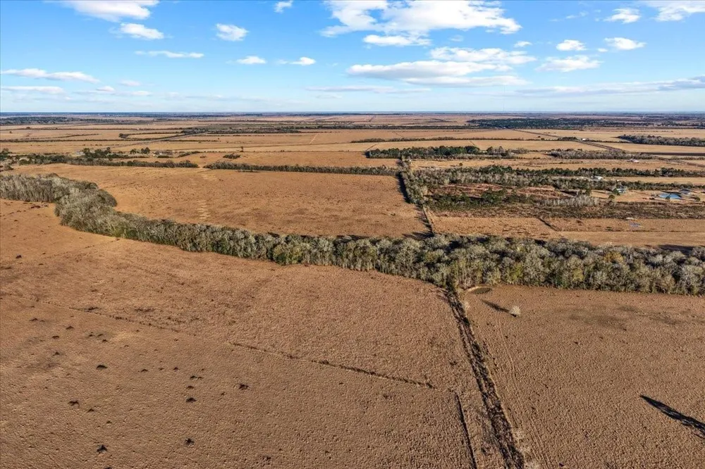 3857 Highway 61 Devers, TX 77538