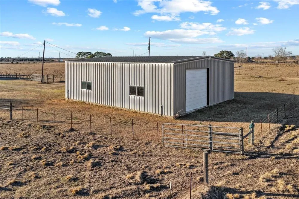3857 Highway 61 Devers, TX 77538