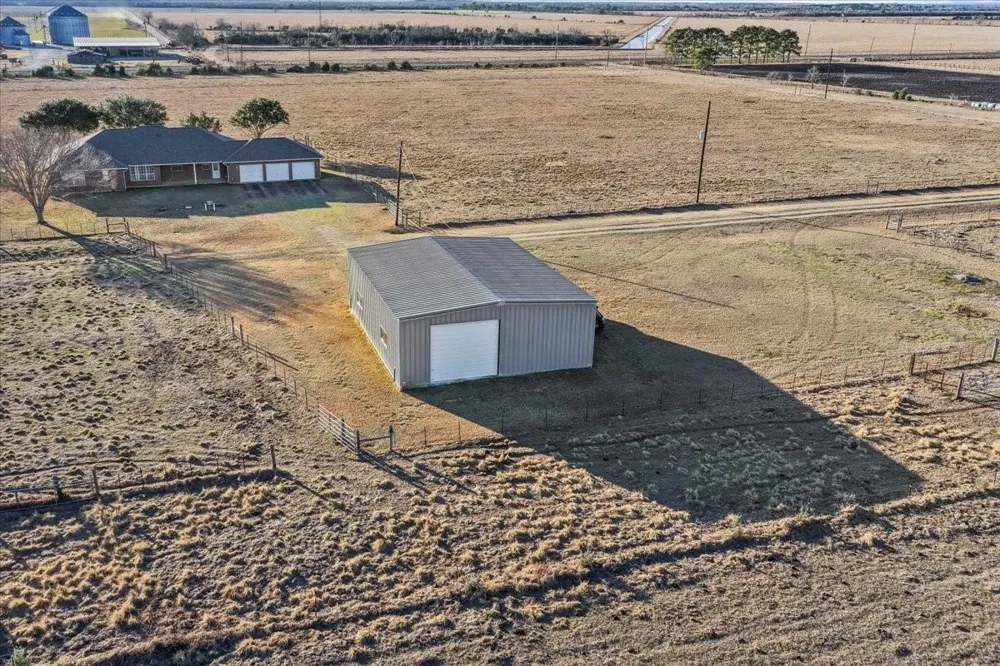 3857 Highway 61 Devers, TX 77538