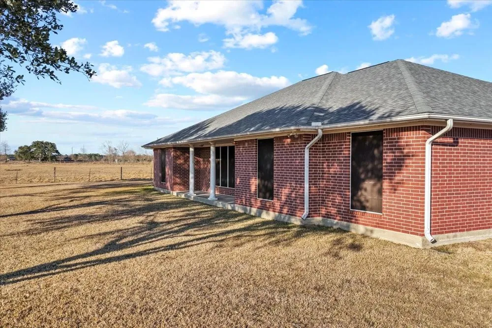 3857 Highway 61 Devers, TX 77538