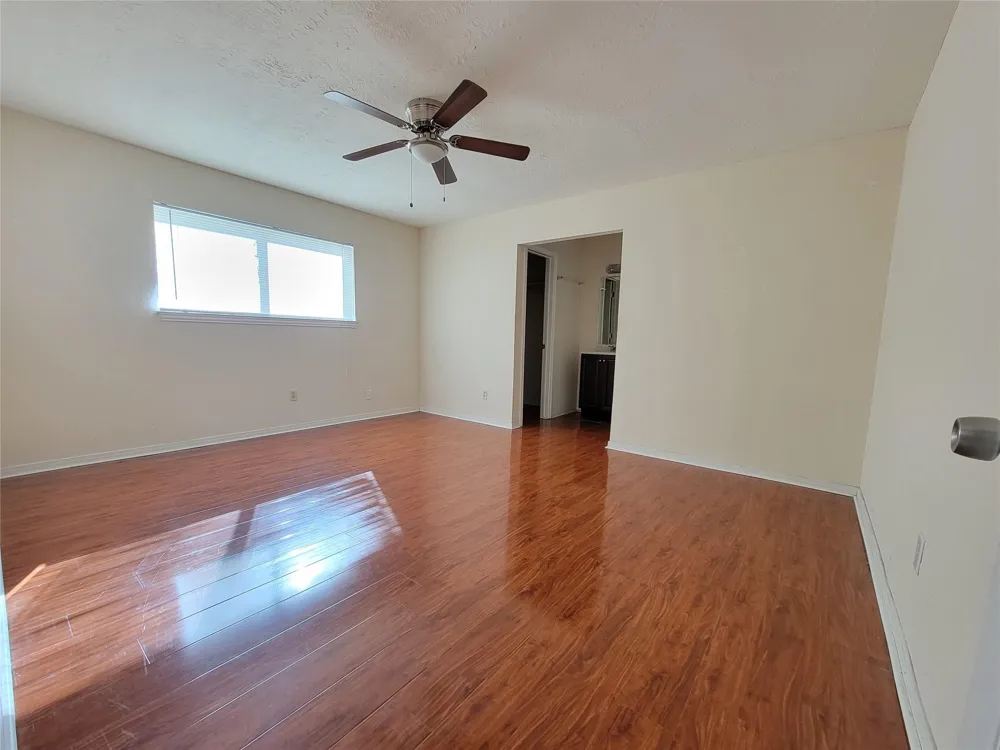 8022 Bailey Road Pearland, TX 77584